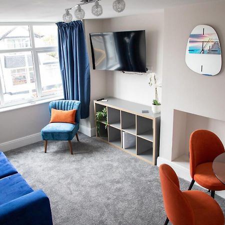 Wave Stays - First Floor Apartment Клівліс Екстер'єр фото