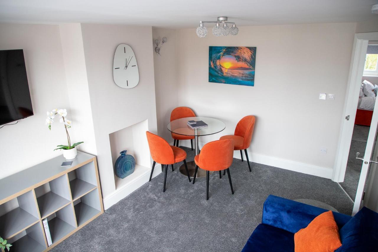 Wave Stays - First Floor Apartment Клівліс Екстер'єр фото